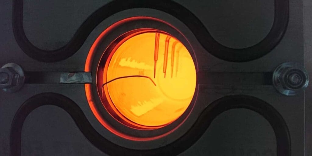 Image: The main component of the thermal trap is a cylinder made of quartz