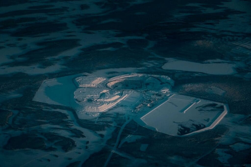 Image: Mining fields on frozen terrain