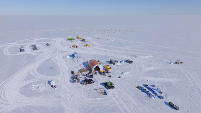 An aerial view of the Antarctic drilling site in the 2023-2024 season