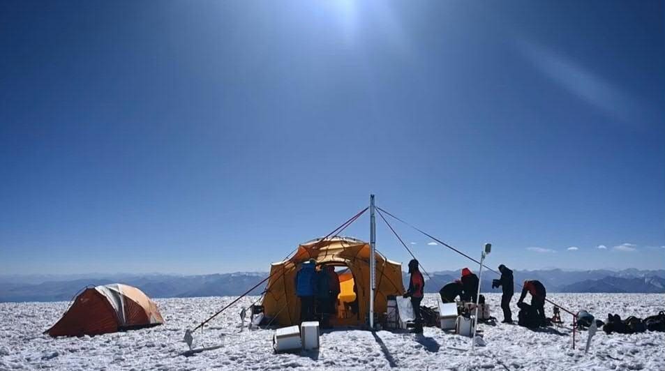 Image: Scientists camped out high on a glacier in Tajikistan to take the ice core samples