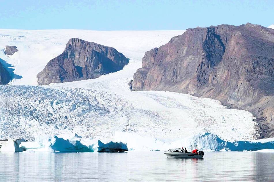 Home Image: Tidewater glacier in Inglefield Bredning, Greenland