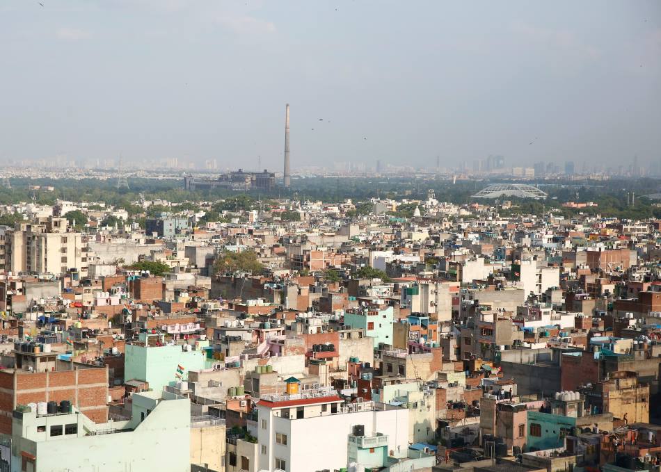 Home Image: Old and New Delhi from the Cuma Mosque's minaret